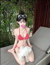 飽飽：158cm 44kg  C+ 22歲