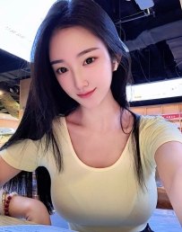 溫溫 163/48/E  甜美俏皮 大奶正妹