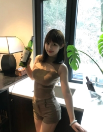 160cm，45kg，C+奶，22歲