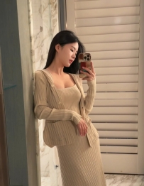 甜甜：162cm 46kg  C+ 28歲