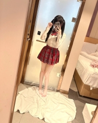 154cm 44kg C+ 18歲 蘿莉 幼齒 可愛 皮膚白 可愛 可火車便當